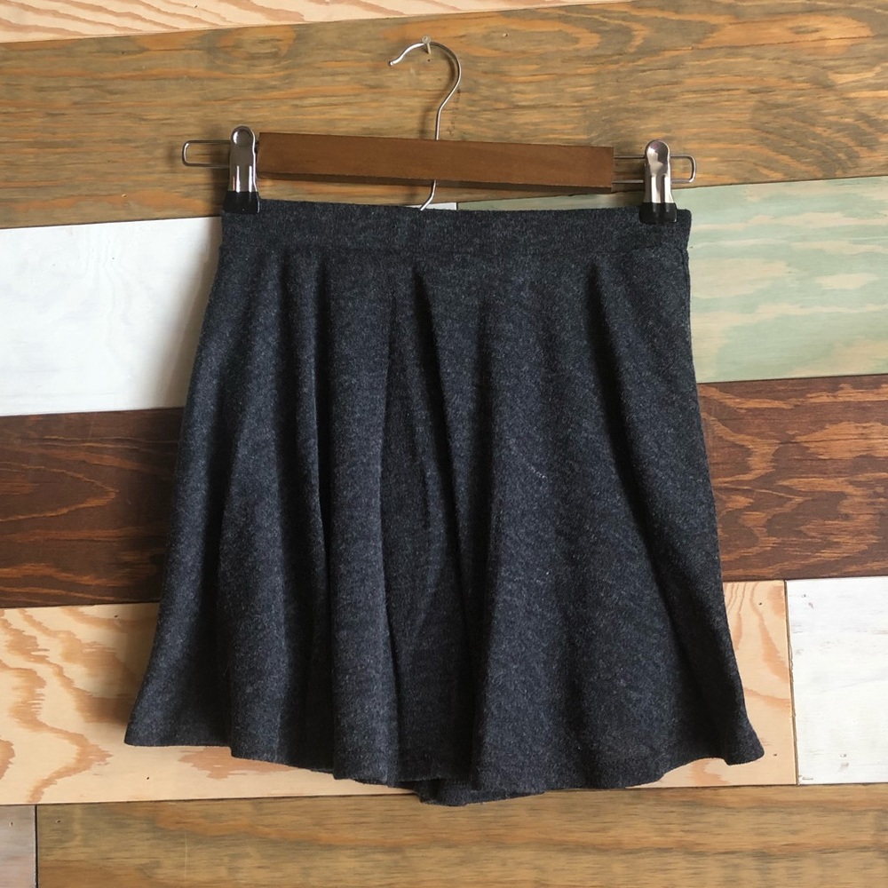 Grey high waisted skirt